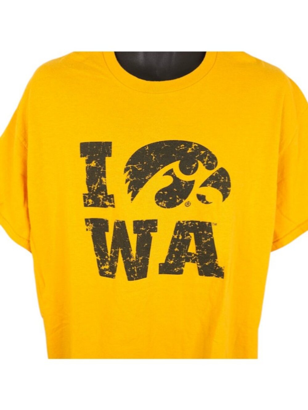 Iowa Hawkeyes T Shirt Mens Size XL Yellow NCAA University